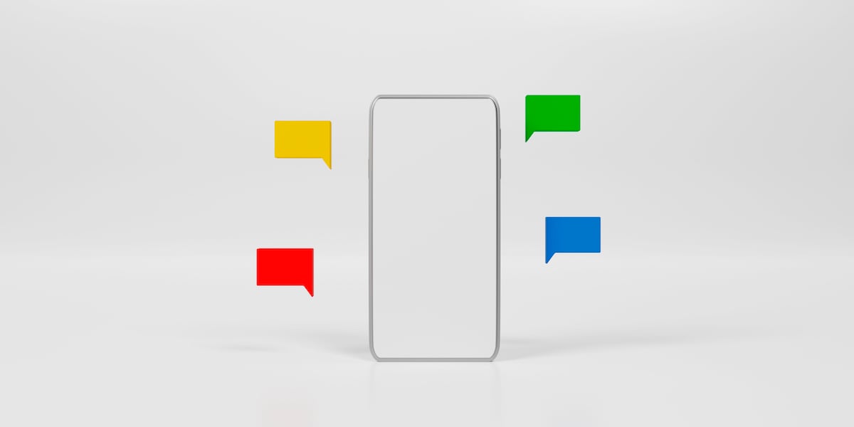 3d-render-smartphone-with-floating-chat-bubbles-s-2022-07-15-15-13-55-utc